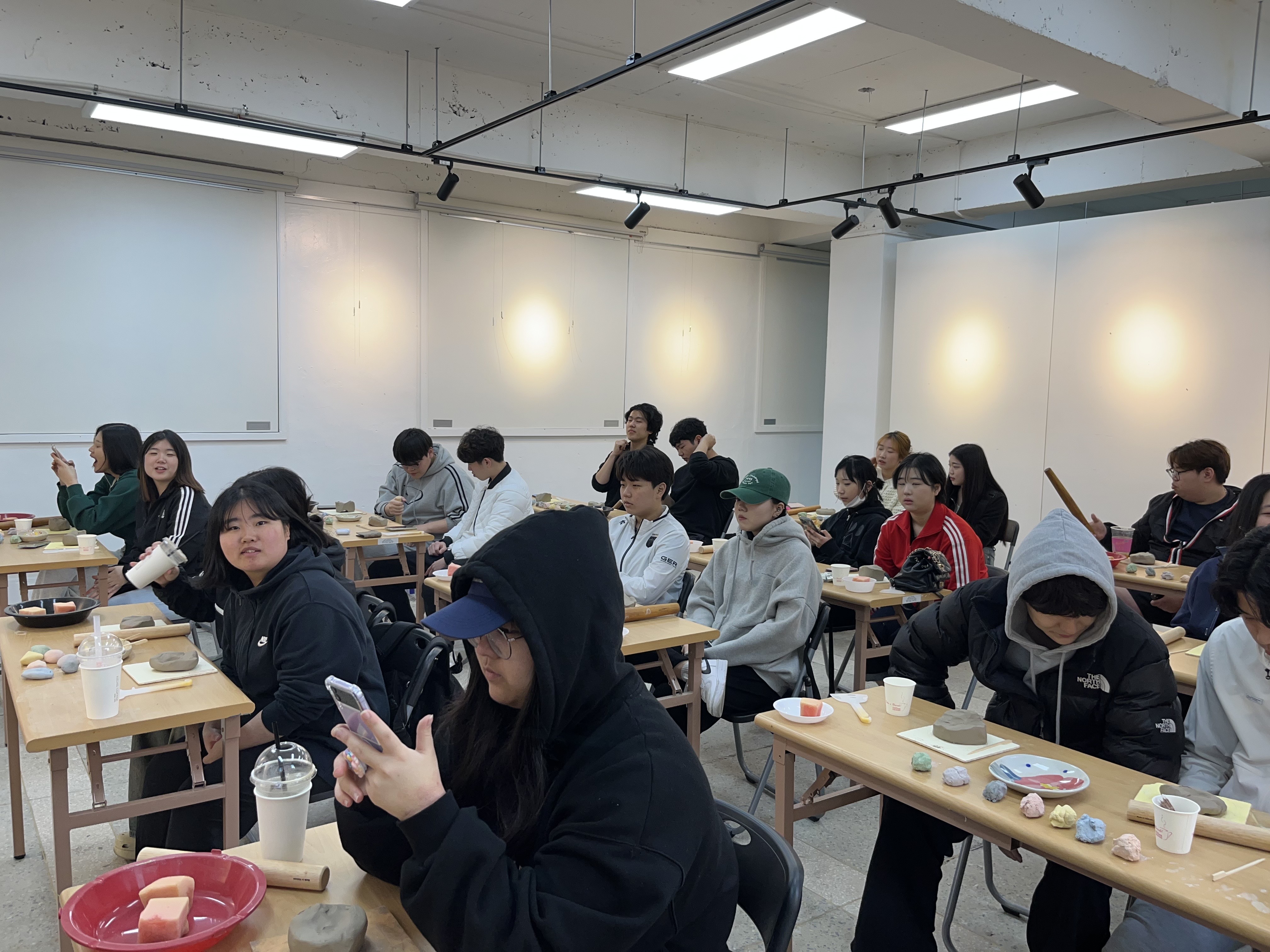 2024. 03. 29 테마학습 -도자기 공예